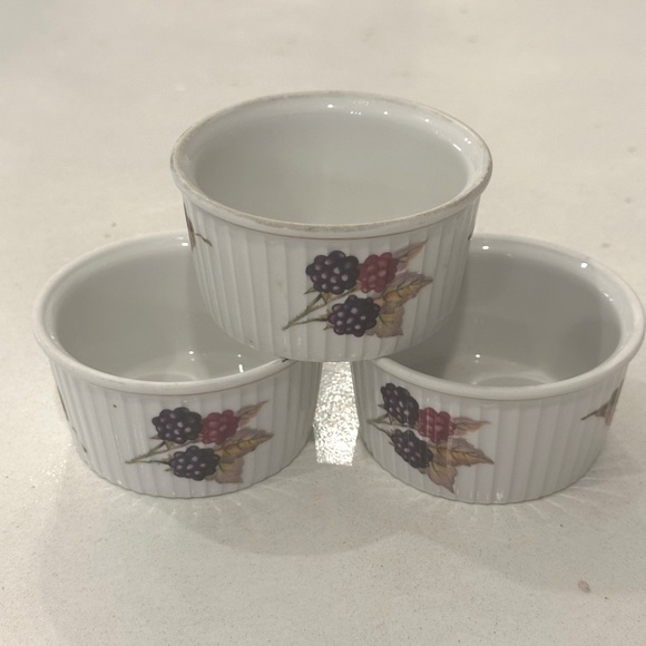 Set of 3 Vintage Royal Worcester Evesham Ramekins Gold Rim England - Picture 1 of 9
